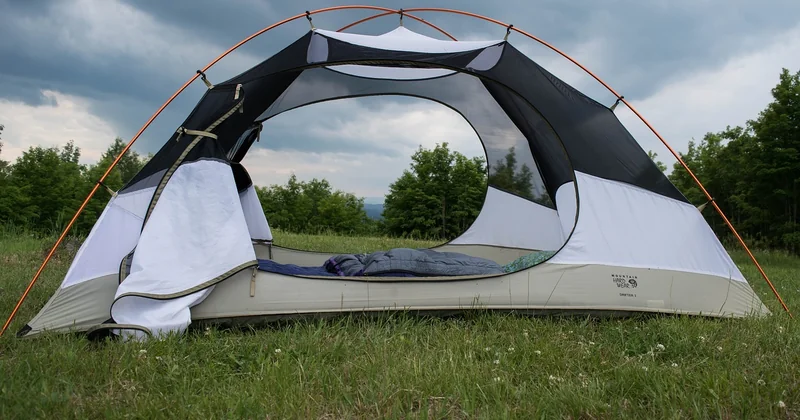 Le trio qui décide de tout : abri, couchage, portage