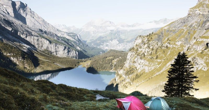 Camping sauvage seul en Bretagne : conseils pour une aventure réussie
